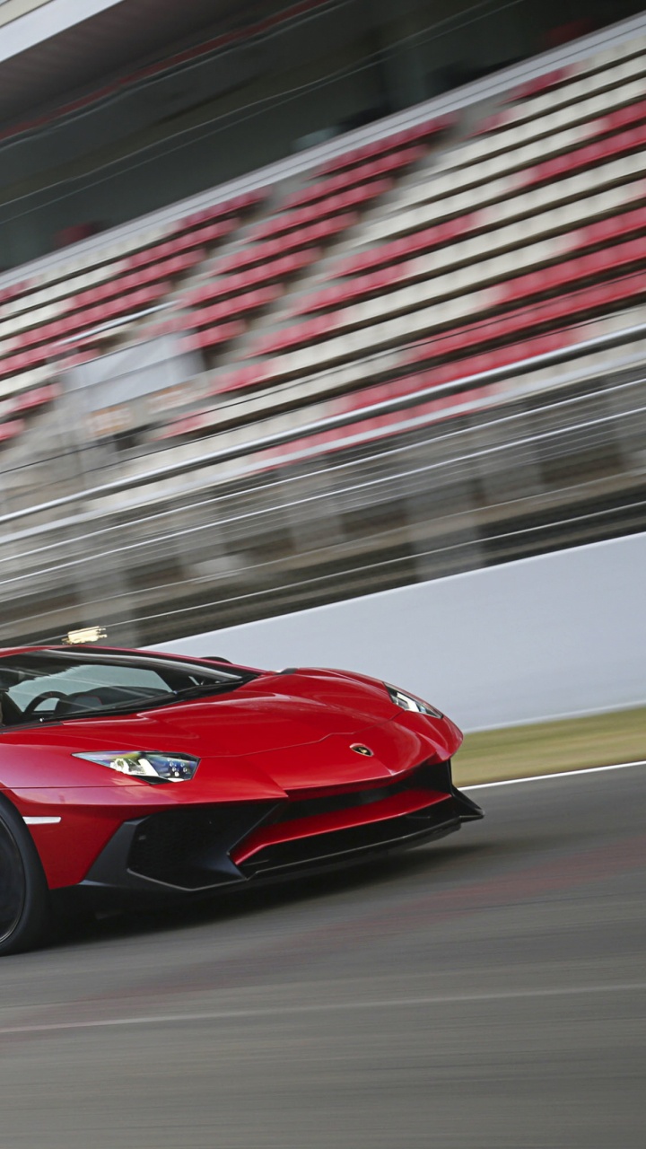 Обои Ламборджини, суперкар, Ламборгини авентадор, ипподром, спортивный гоночный автомобиль в разрешении 720x1280