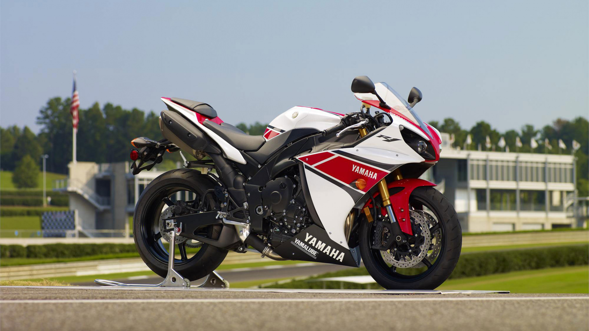 Обои мотоцикл, Ямаха YZF, спортивный мотоцикл, корпорация Yamaha, супербайк в разрешении 1920x1080