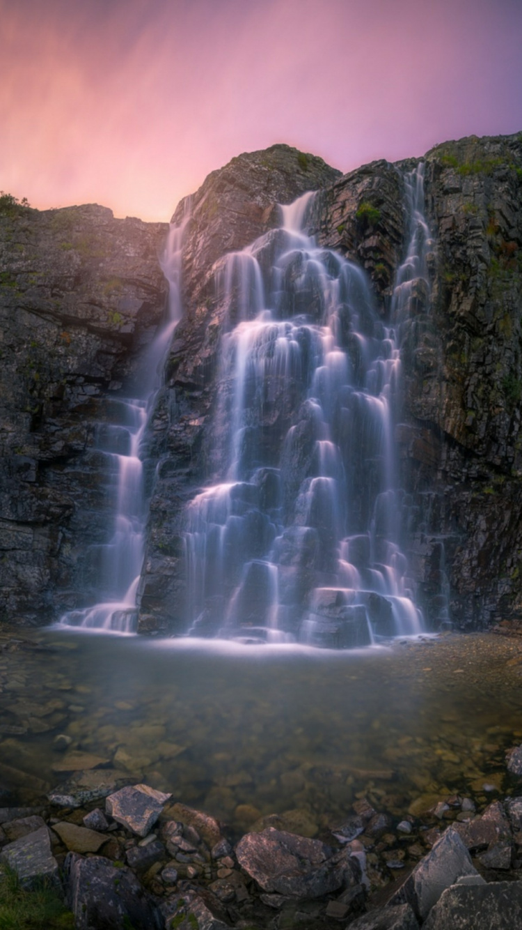 Обои водопад, природа, водоем, гидроресурсы, вода в разрешении 750x1334