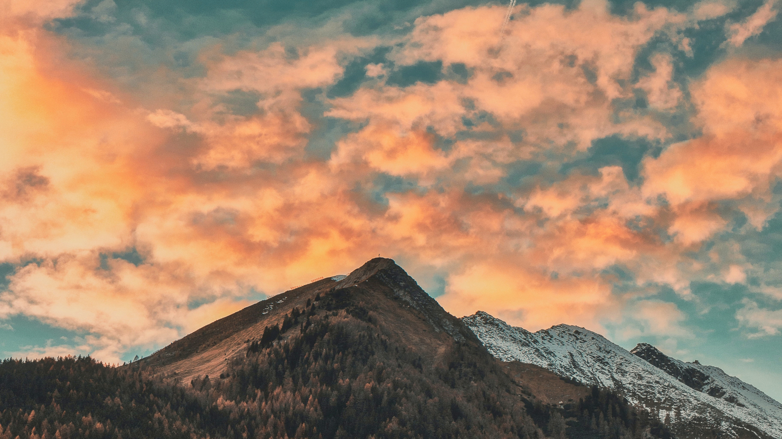 Обои природа серый оранжевый, Альпы, природа, гора, пейзаж в разрешении 2560x1440