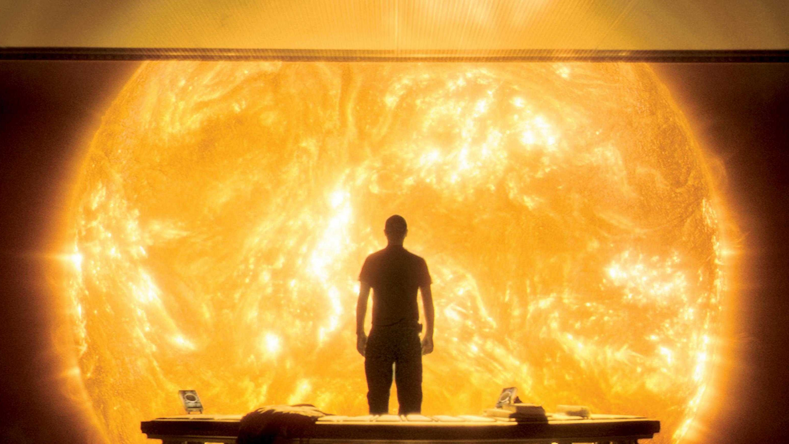 Обои солнце фильм, Научная фантастика, триллер, кинорежиссер, фильм критика в разрешении 2560x1440