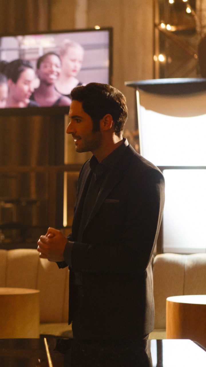 Обои Том Эллис, Хлоя Декер, Лорен Немецкий, Святой Люцифер, событие в разрешении 720x1280