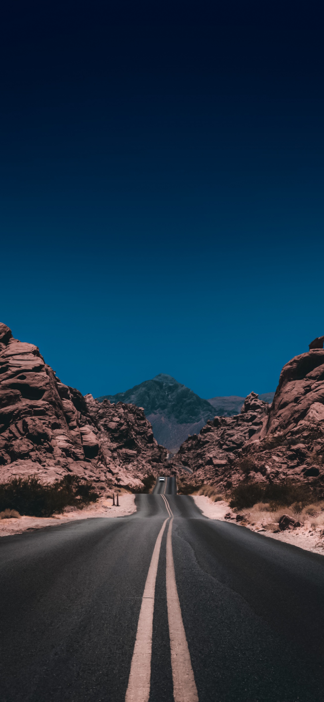 Обои дорога, дорожное путешествие, путешествие, магистраль, экорегион в разрешении 1125x2436