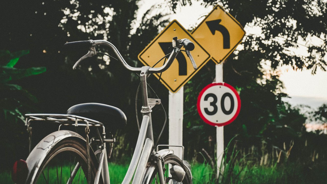 Обои знак, вывеска, велосипед, иллюстрация, дорога в разрешении 1280x720