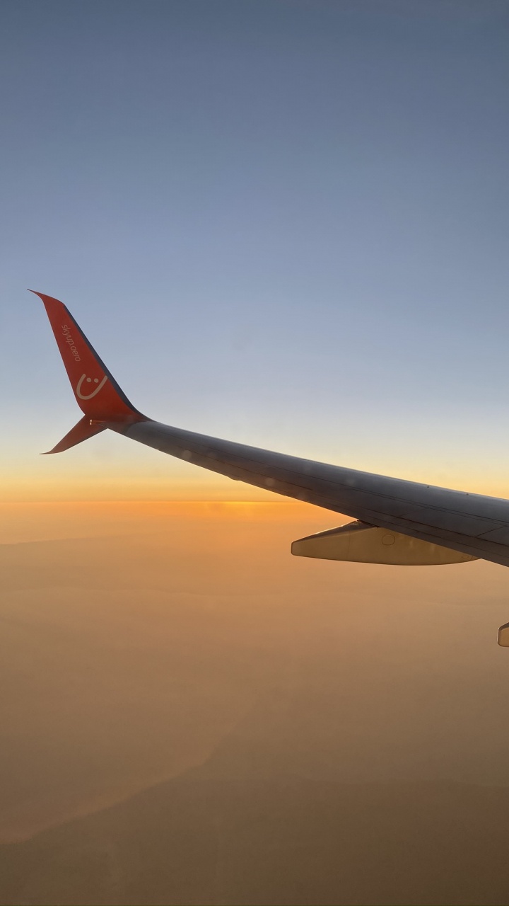 Обои Аэробус, самолеты, самолет, воздушное путешествие, аэрокосмическая техника в разрешении 720x1280