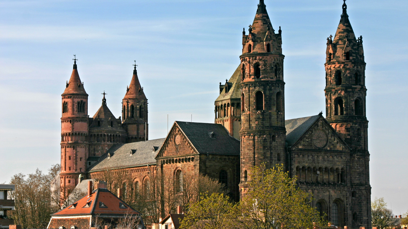 Обои собор, средневековая архитектура, шпиль, архитектура, здание в разрешении 1366x768