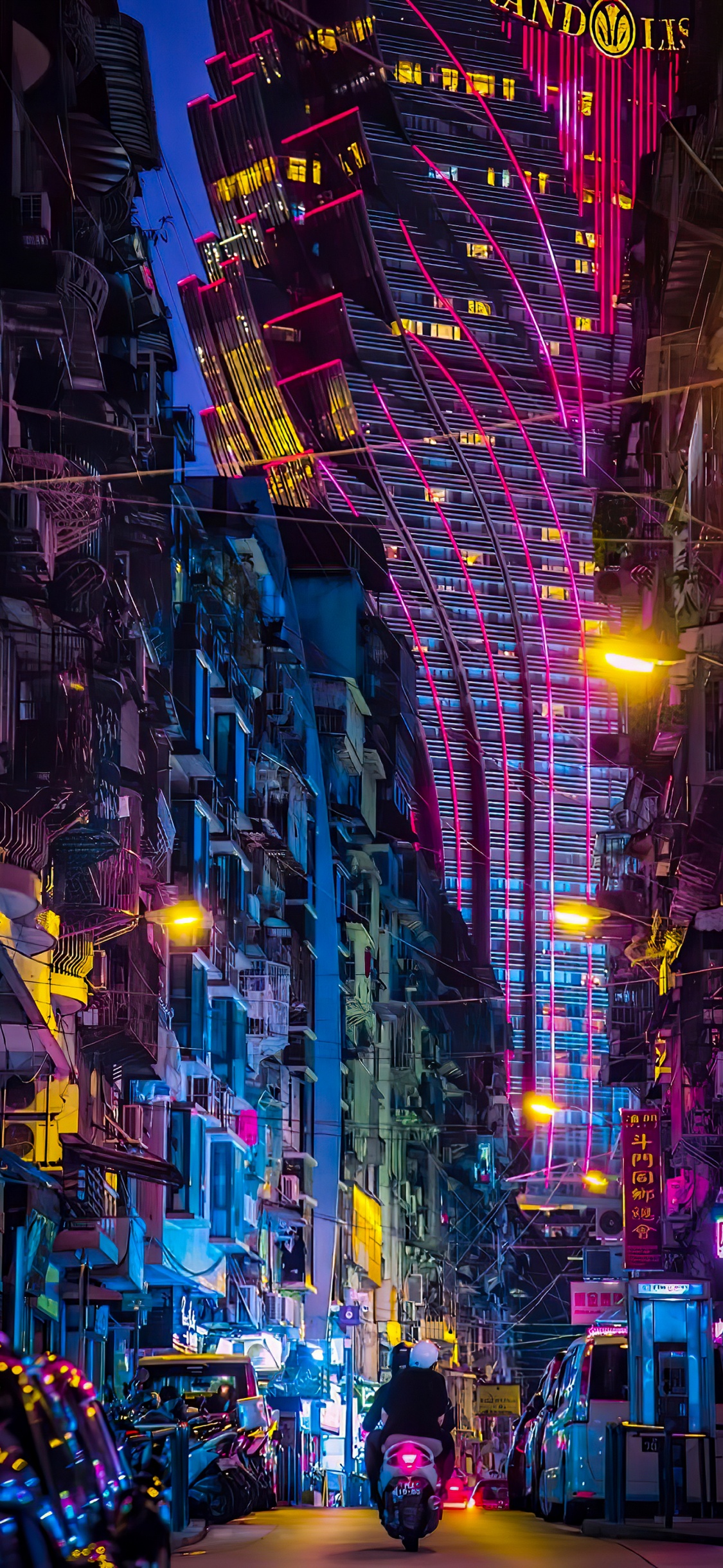 Обои яблоко, здание, свет, пурпур, освещение в разрешении 1125x2436