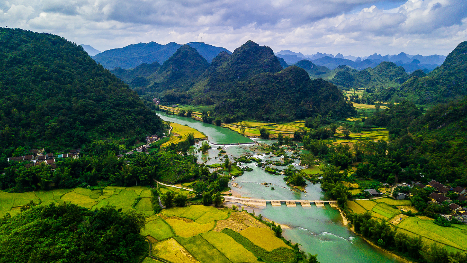 Обои природа, горный рельеф, гора, горная станция, гидроресурсы в разрешении 1920x1080