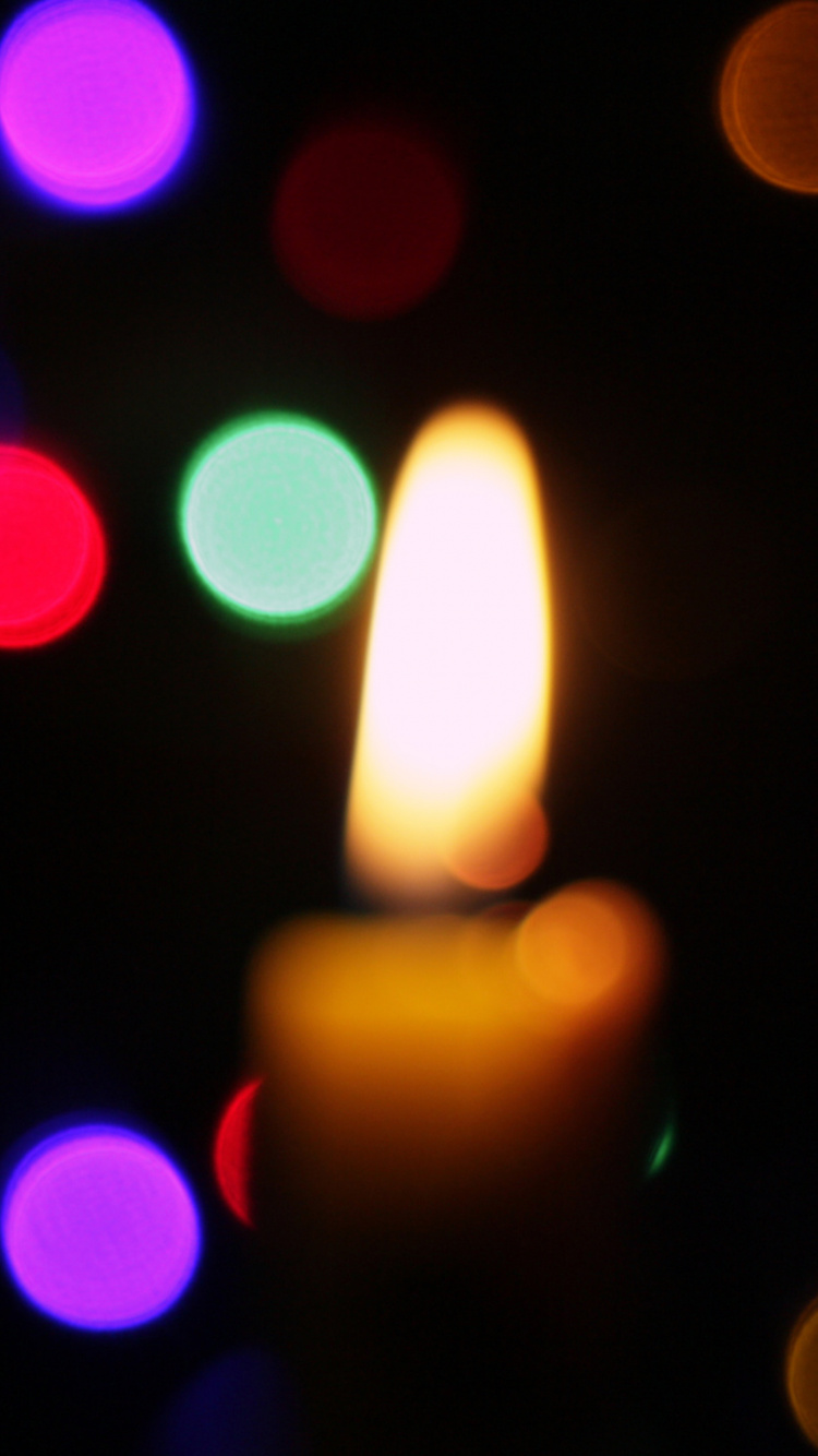 Обои свет, Рождественские огни, Рождественский день, свеча, Новый год в разрешении 750x1334