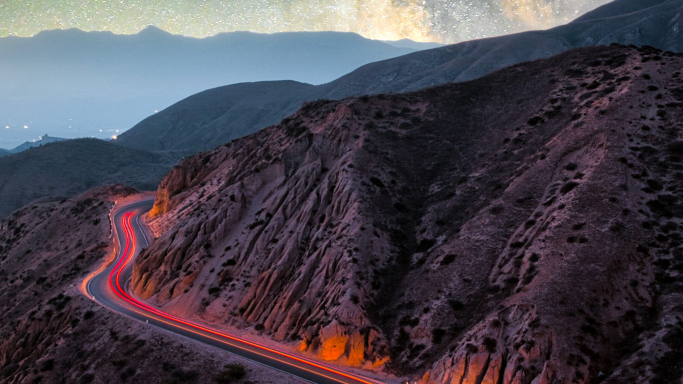 Обои Млечный Путь, постер, атмосфера, гора, свет в разрешении 1366x768