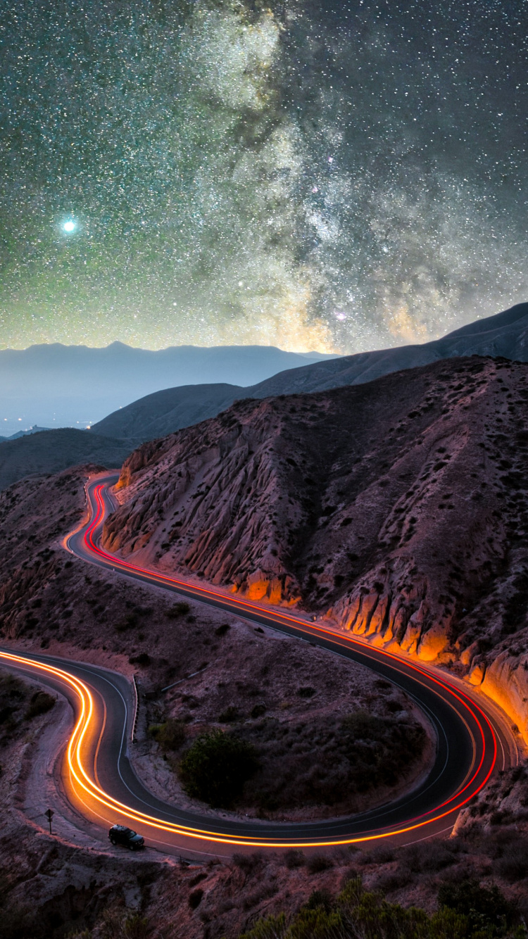 Обои Млечный Путь, постер, атмосфера, гора, свет в разрешении 750x1334