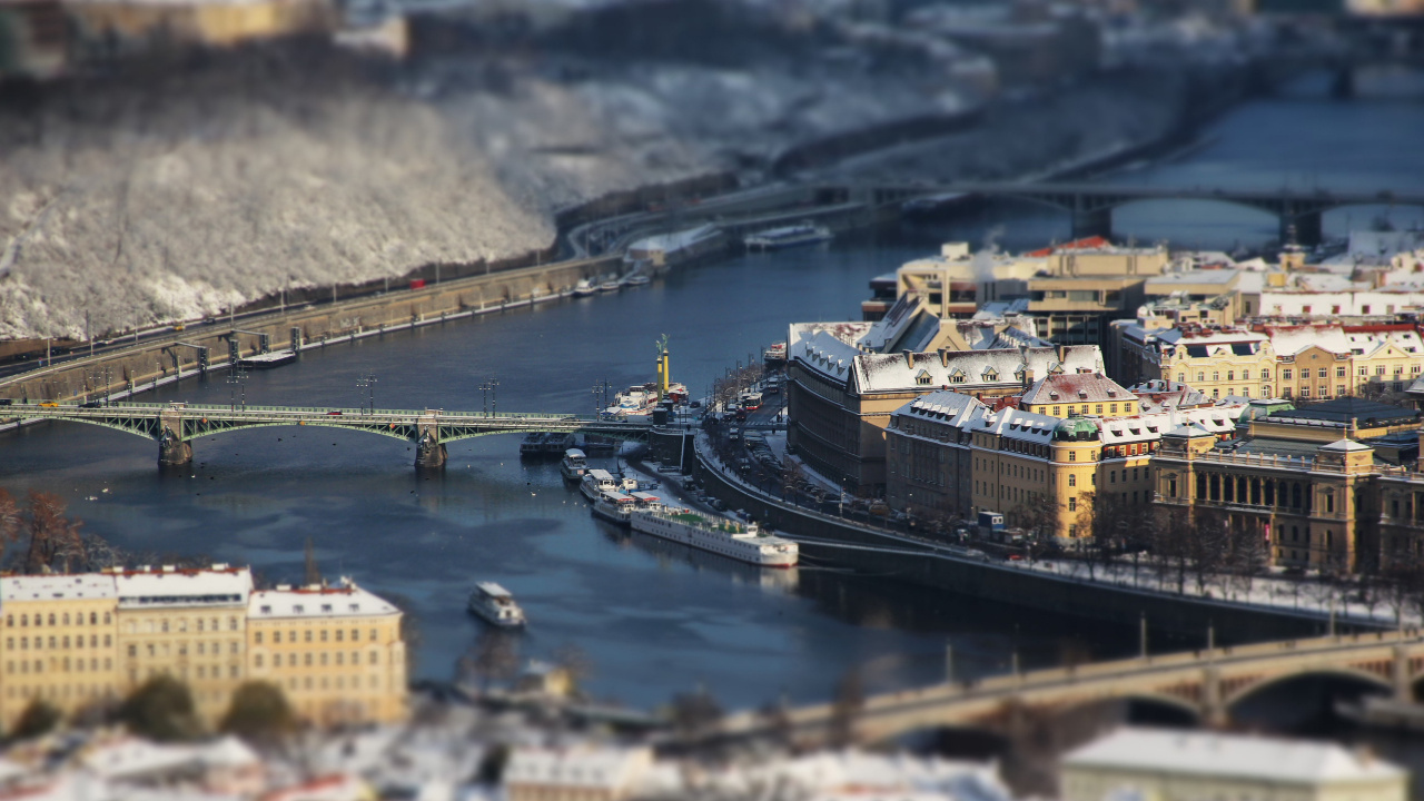 Обои город, городской пейзаж, водный путь, городской район, реки в разрешении 1280x720