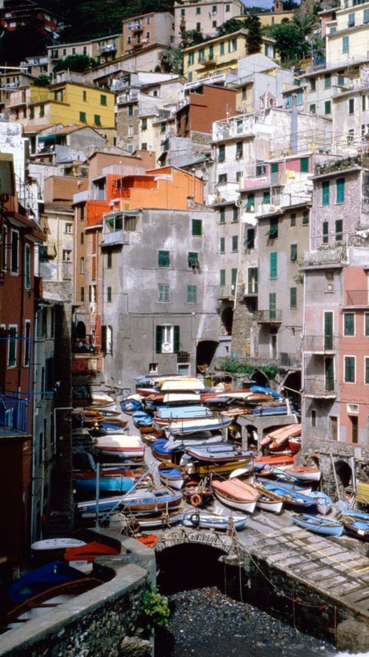 Обои Риомаджоре Италия, соседство, городок, здание, город в разрешении 750x1334