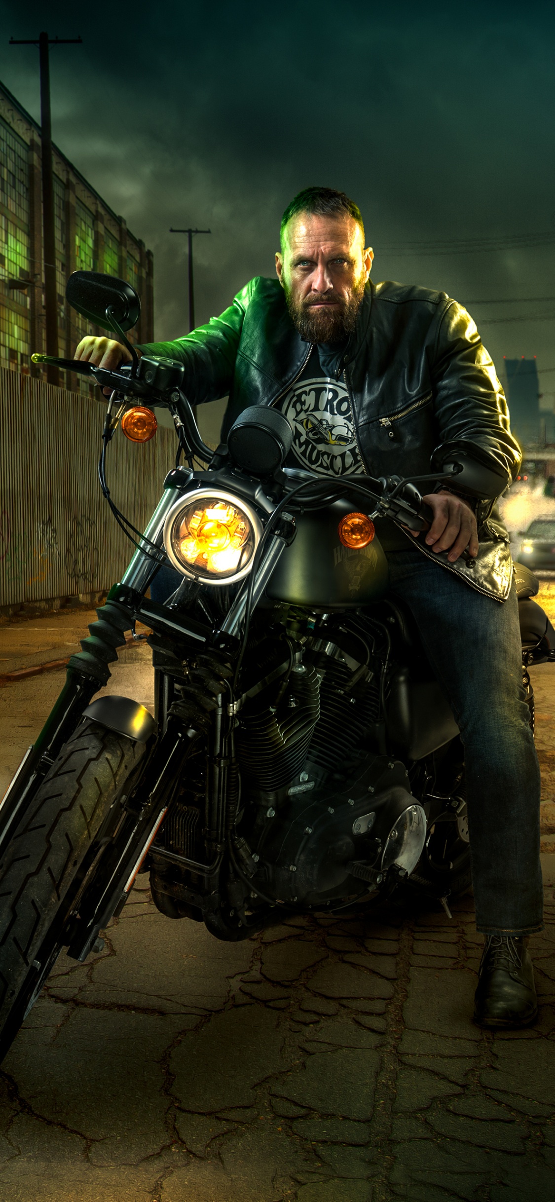 Обои мотоцикл, зеленый, свет, темнота, мотоспорт в разрешении 1125x2436