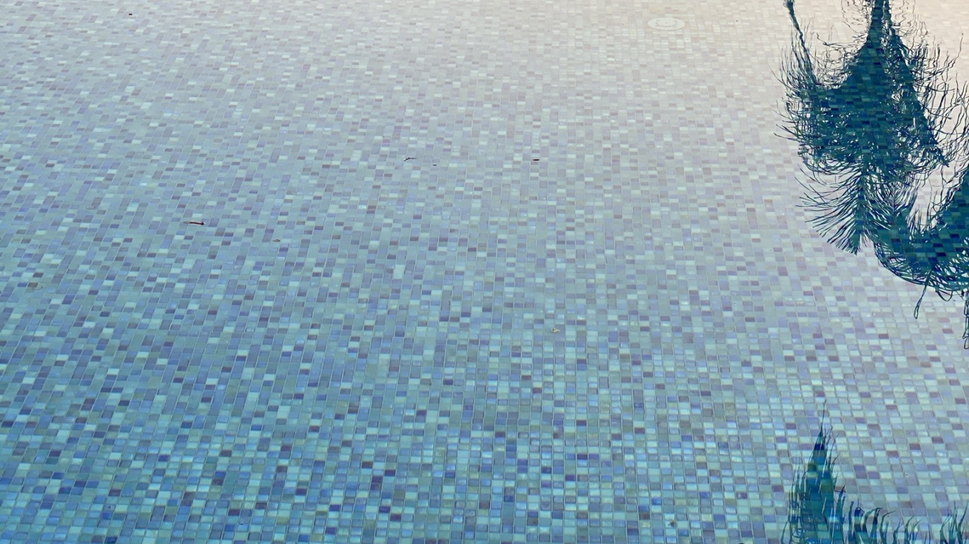 Обои отражение, гидроресурсы, вода, мир, лазурный в разрешении 1366x768