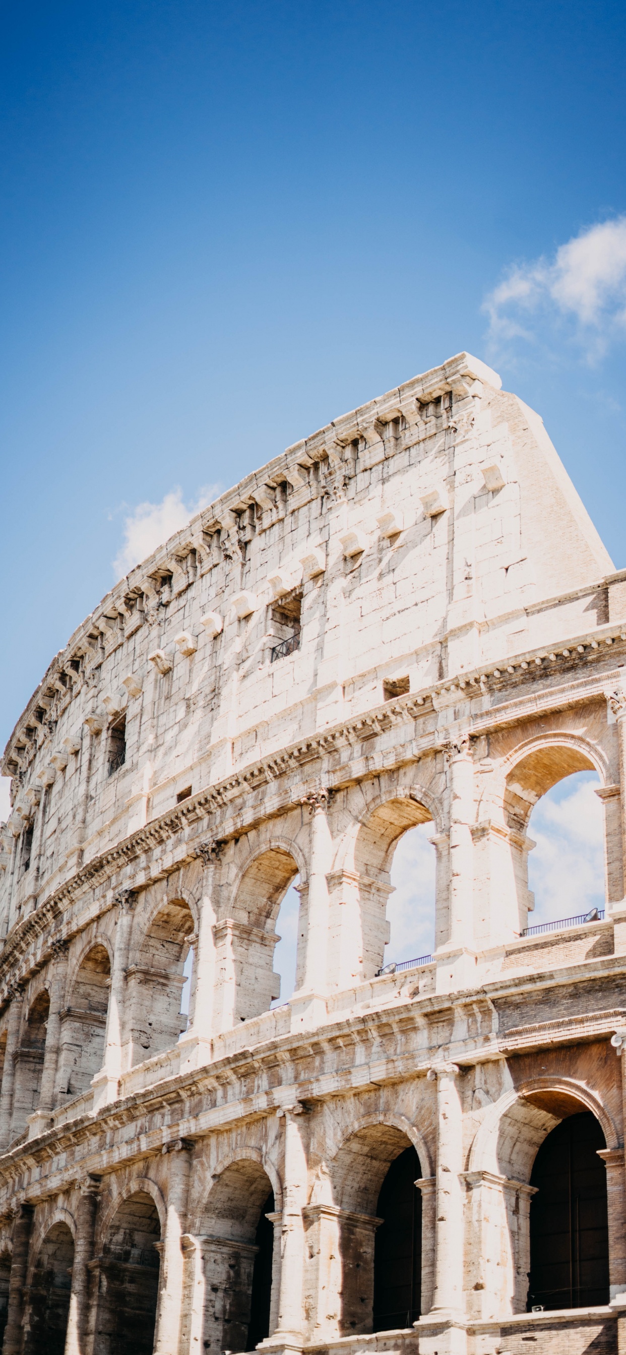 Обои Колизей, Древний римской архитектуры, ориентир, древняя история, архитектура в разрешении 1242x2688