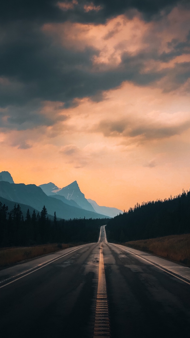 Обои облако, атмосфера, дневное время, экорегион, природный ландшафт в разрешении 720x1280