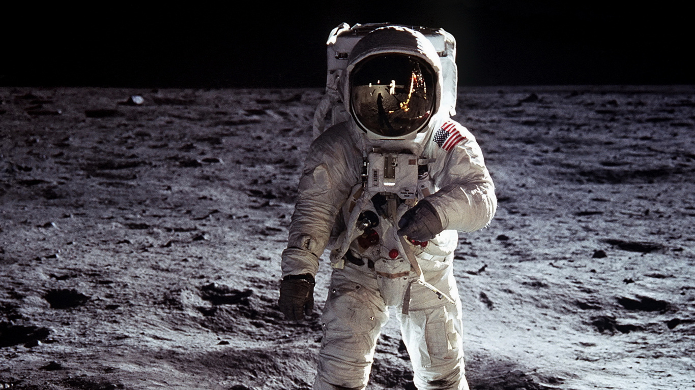 Обои Аполлон 11, луна, астронавт, астрономический объект, космос в разрешении 1366x768