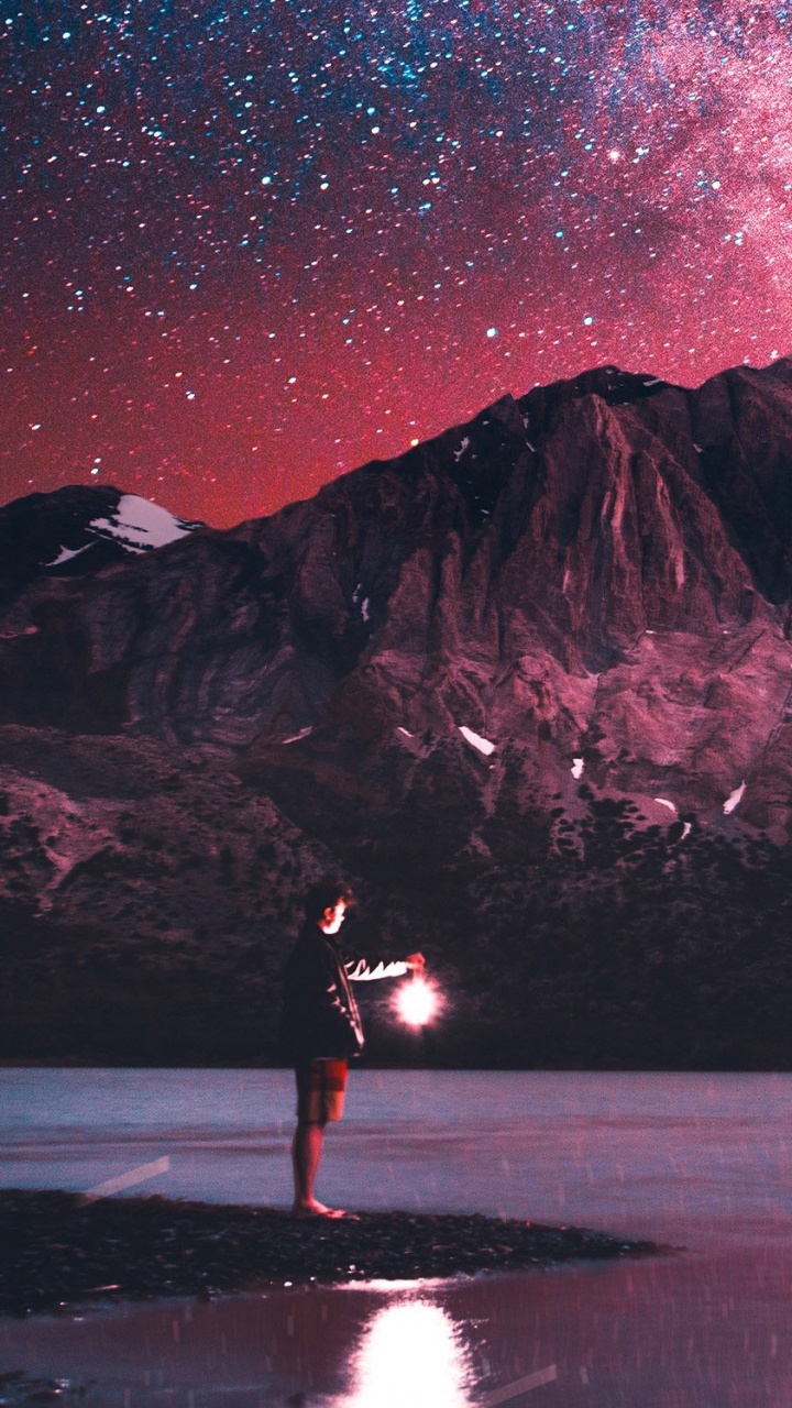 Обои гора, атмосфера, космос, ночь, мир в разрешении 720x1280