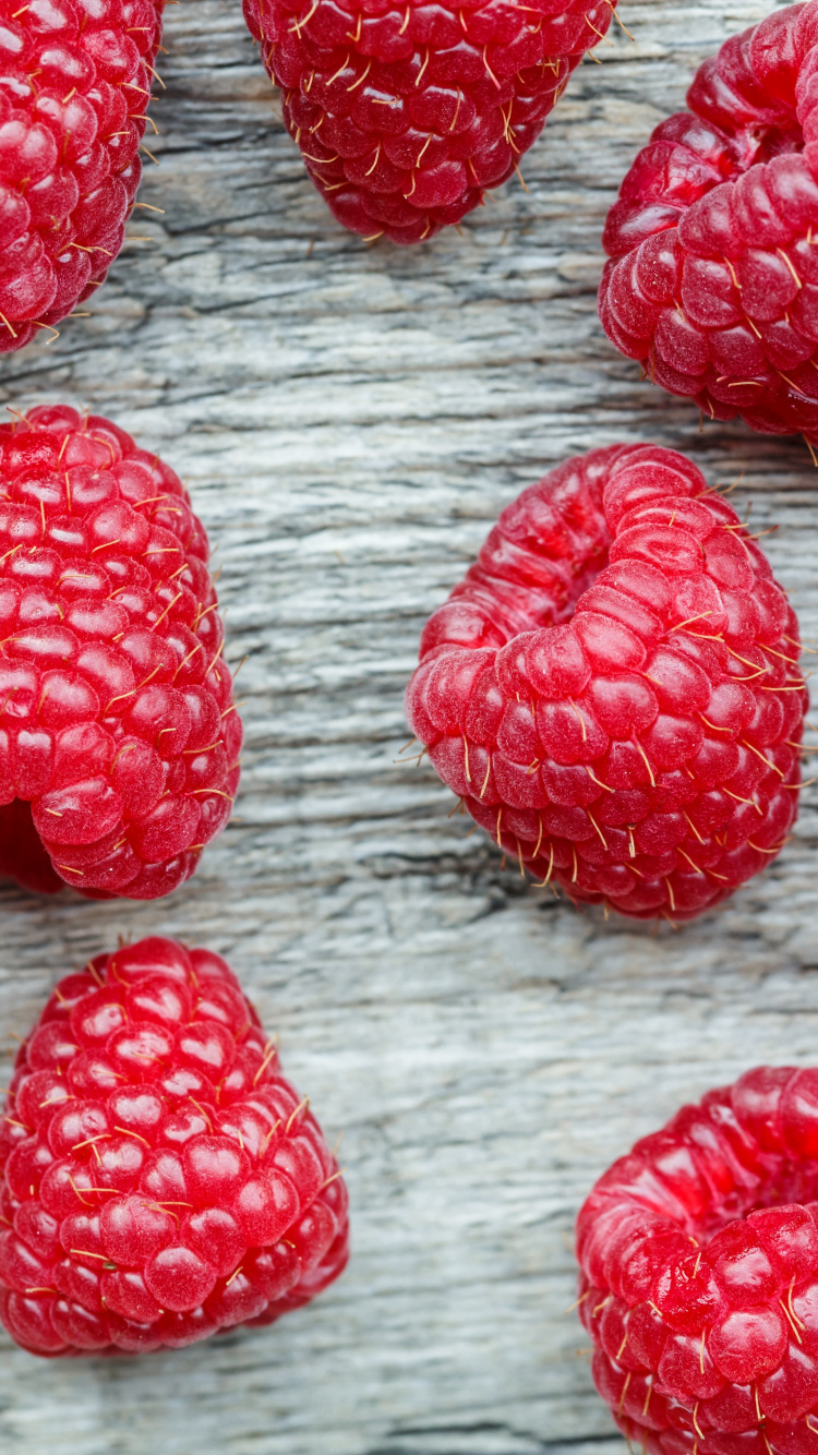 Обои ягоды, Красная малина, фрукты, клубника, пища в разрешении 750x1334
