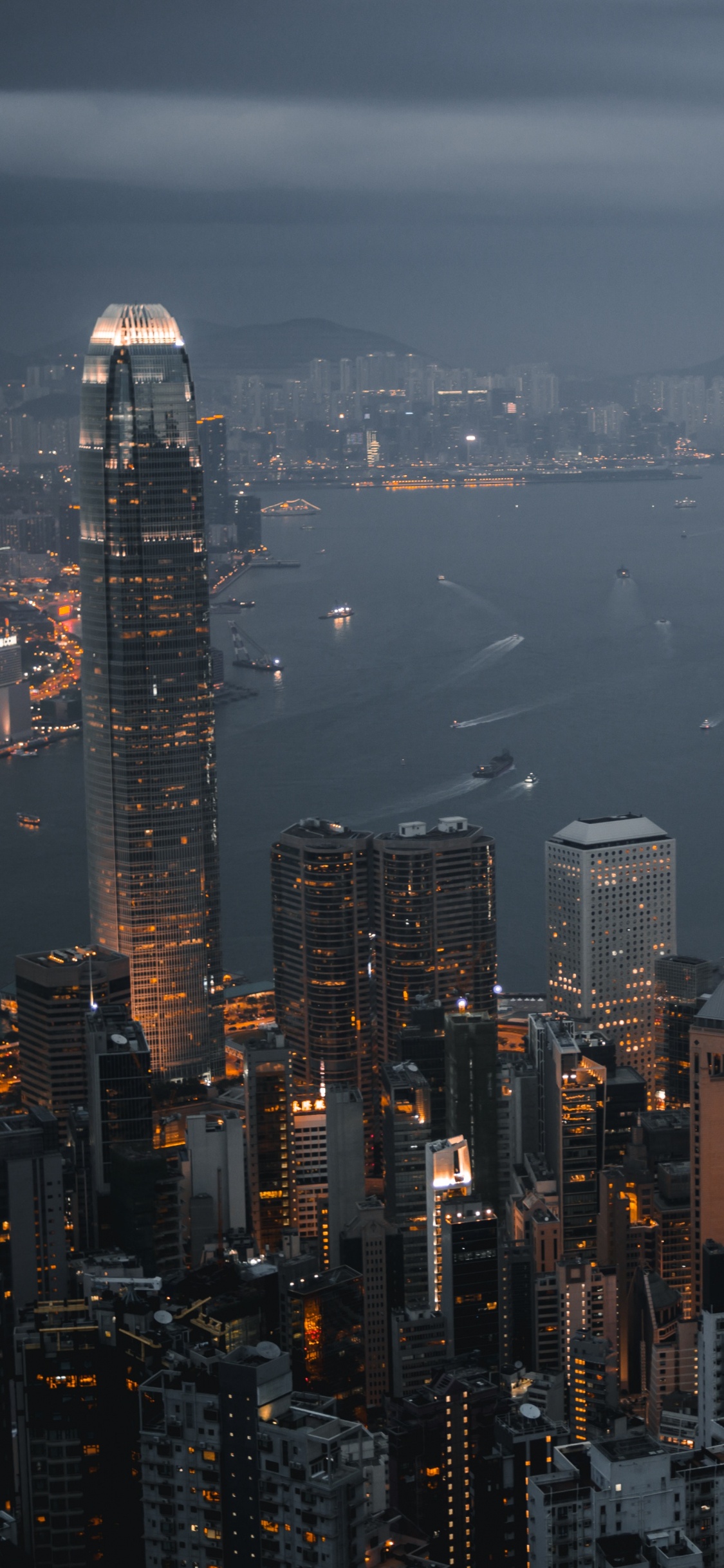 Обои Гонконг, городской пейзаж, город, метрополия, городской район в разрешении 1125x2436