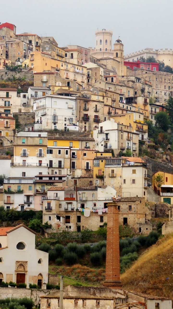 Обои город, городок, горная деревня, деревня, здание в разрешении 720x1280