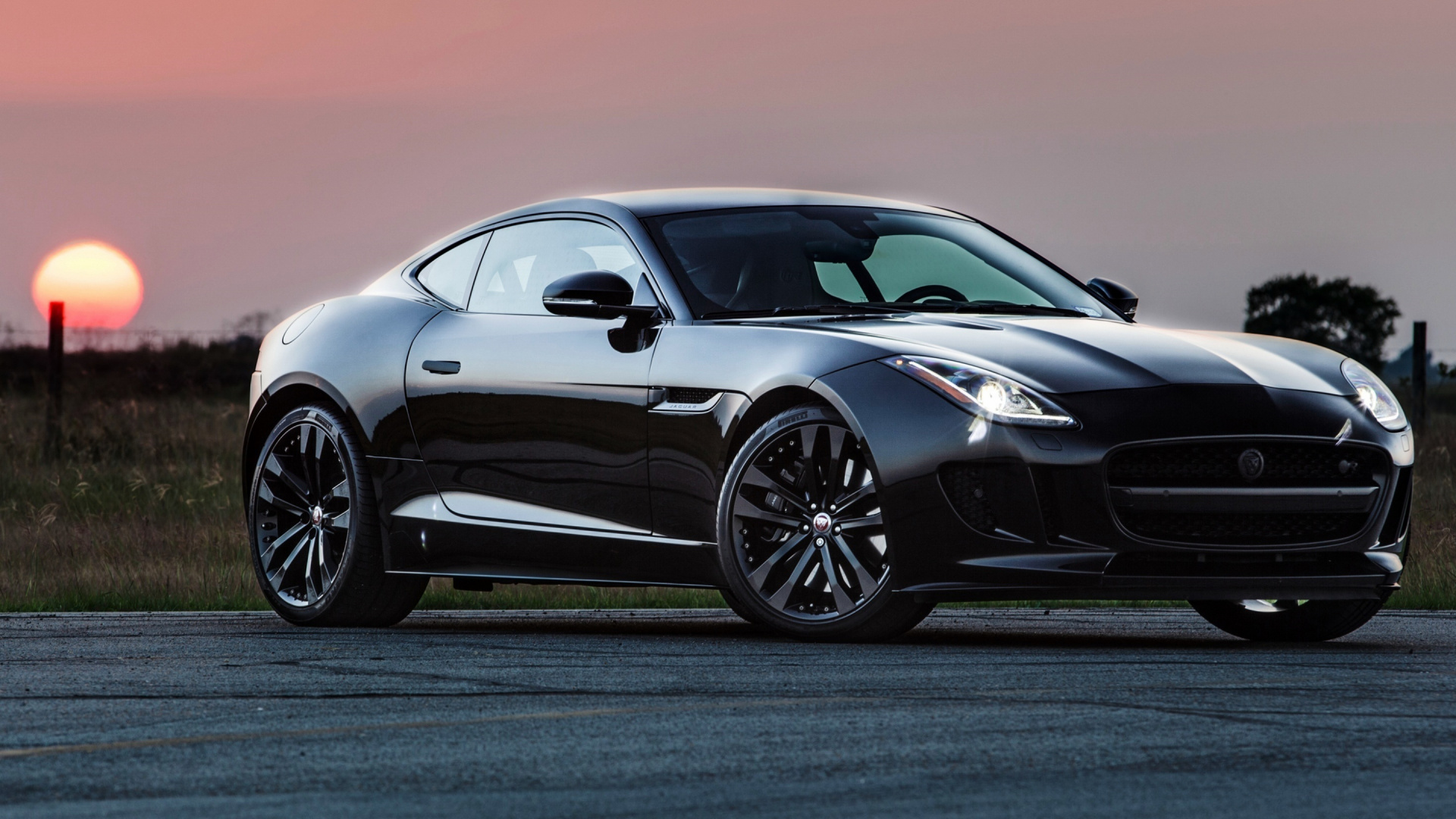 Обои Ягуар, суперкар, колесо, купе, нагнетатель в разрешении 1920x1080