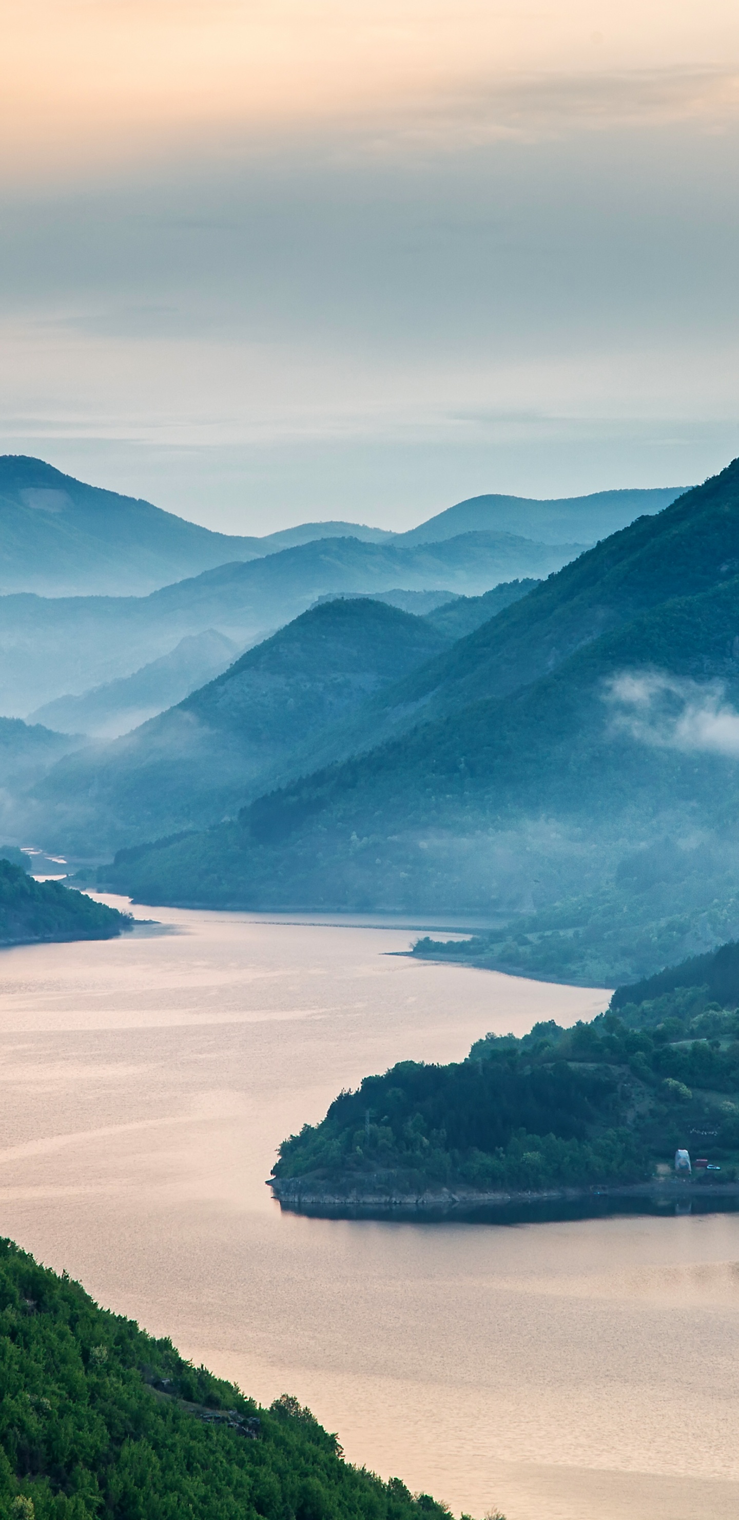 Обои река болгария, карджалинское водохранилище, реки, гора, пейзаж в разрешении 1440x2960