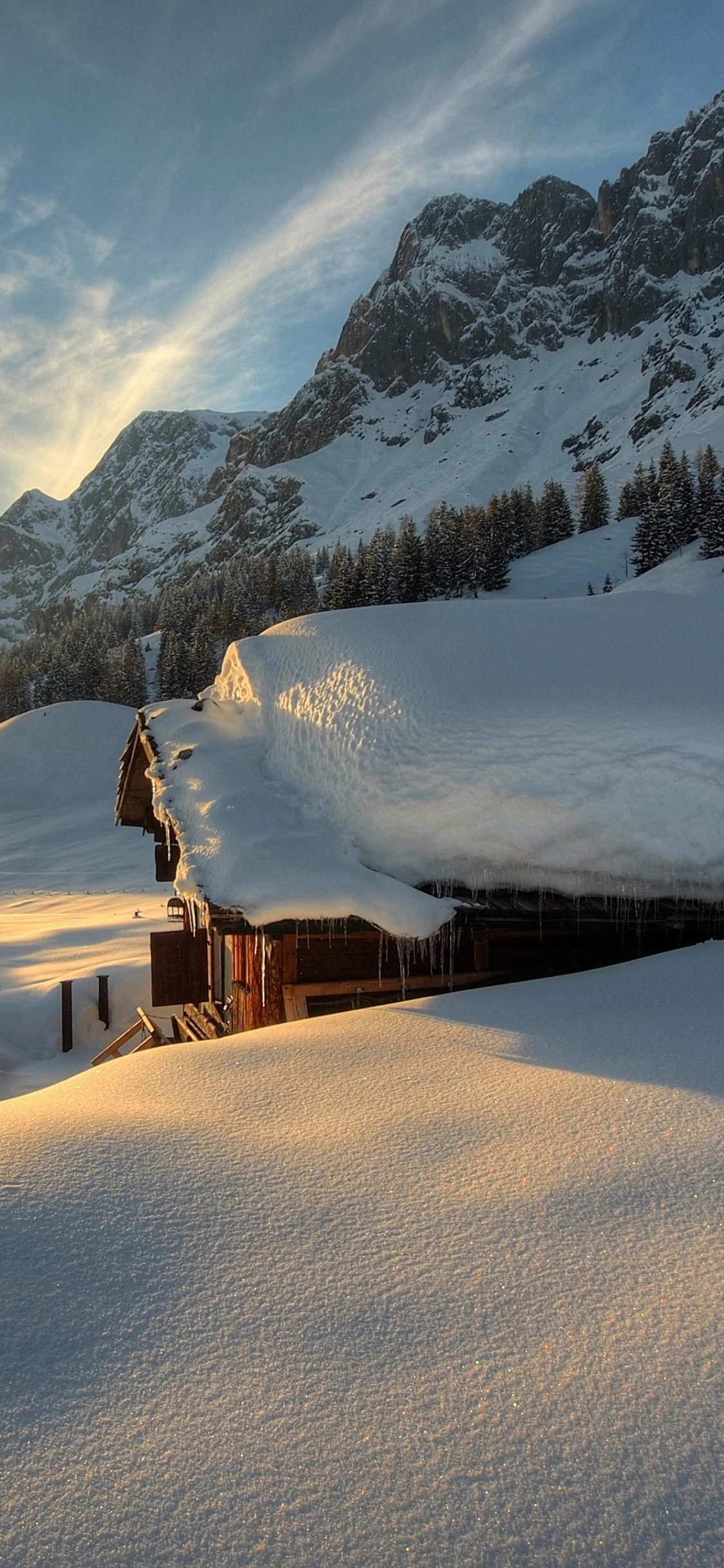 Обои снег, зима, гора, облако, горный хребет в разрешении 1125x2436