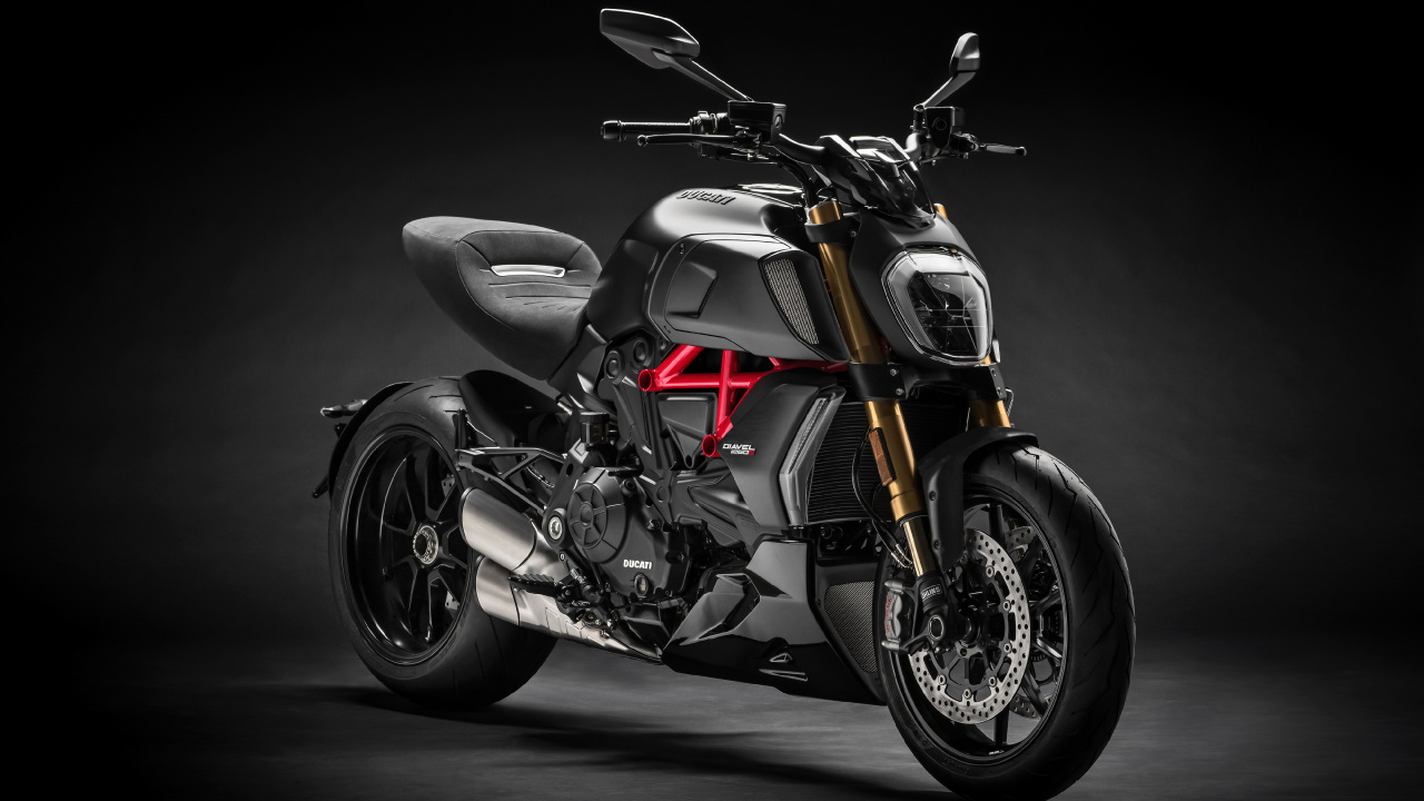 Обои Дукати Diavel в 1260 с, ducati, мотоцикл, крейсер, фара в разрешении 1280x720