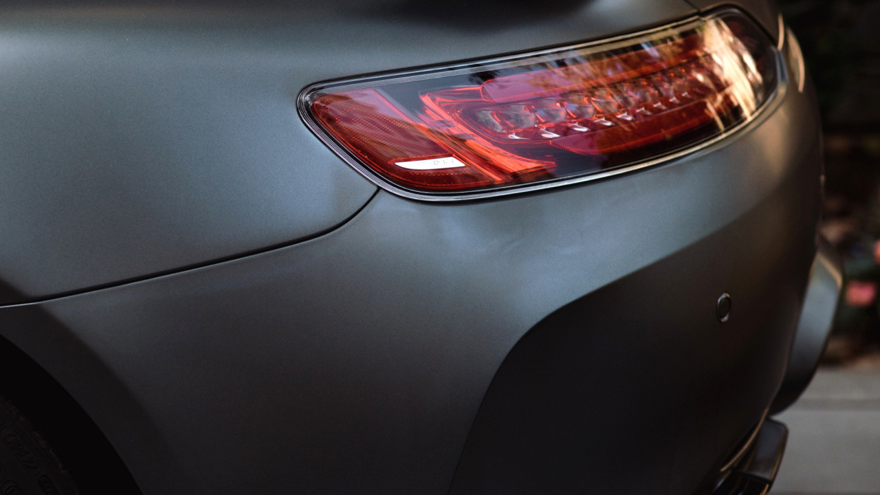 Обои легковые автомобили, автомобиль среднего размера, суперкар, автомобильное освещение, автомобильные шины в разрешении 1280x720