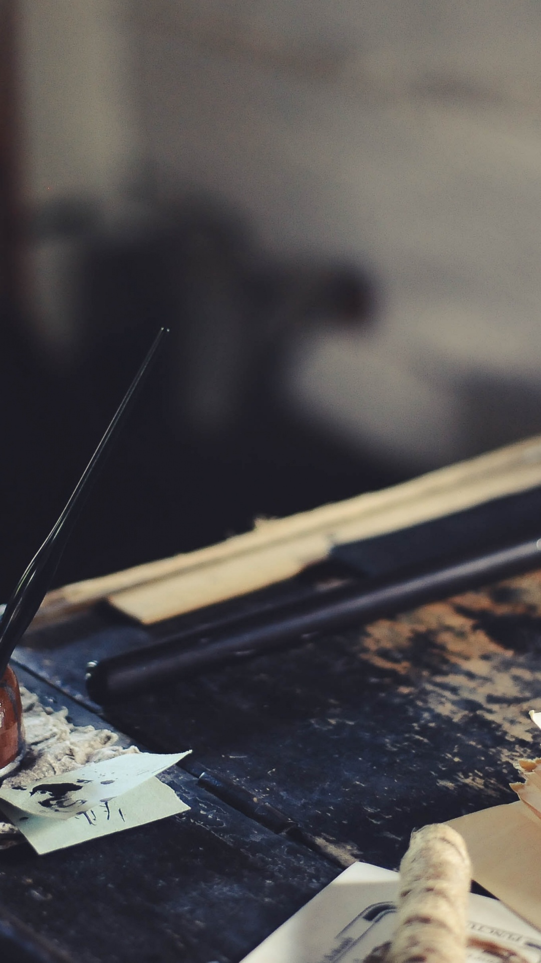 Обои писатель пишет, письмо, писатель, Автор, блок писателя в разрешении 1080x1920