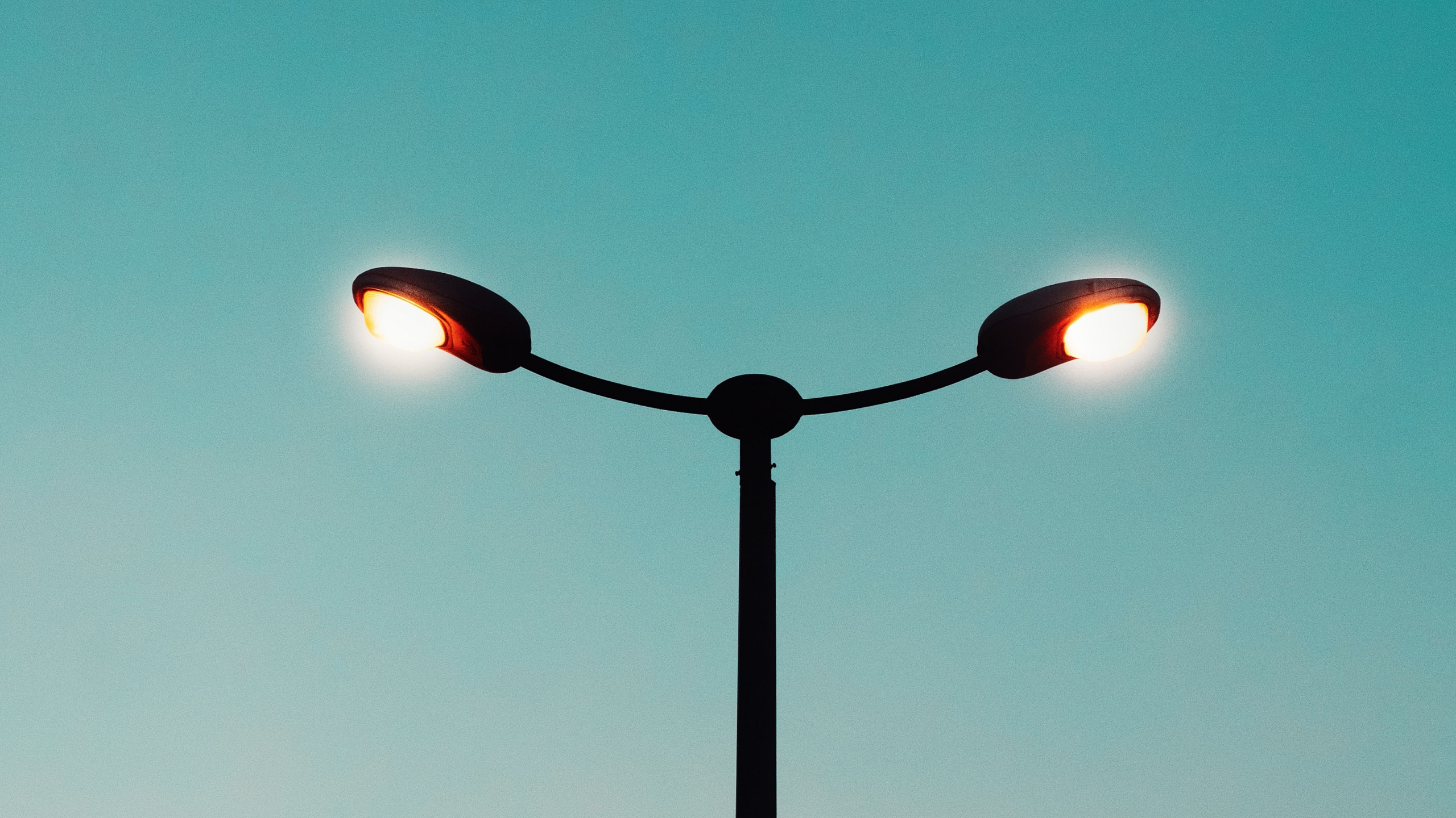 Обои уличный фонарь, освещение, свет, осветительная арматура, Лампа в разрешении 2560x1440