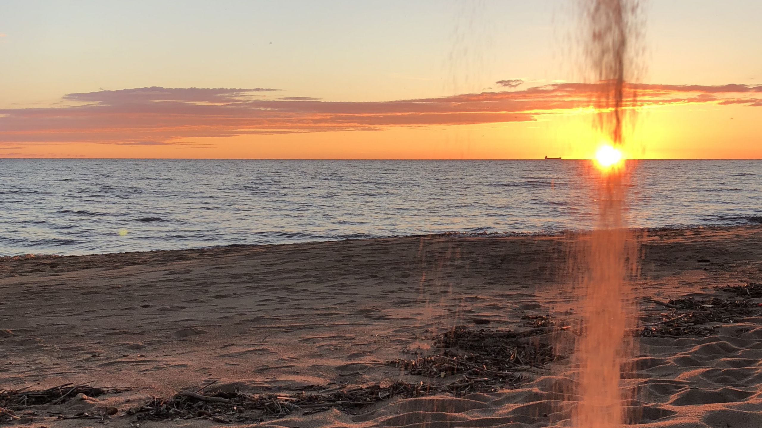 Обои море, вода, восход солнца, водоем, жидкость в разрешении 2560x1440