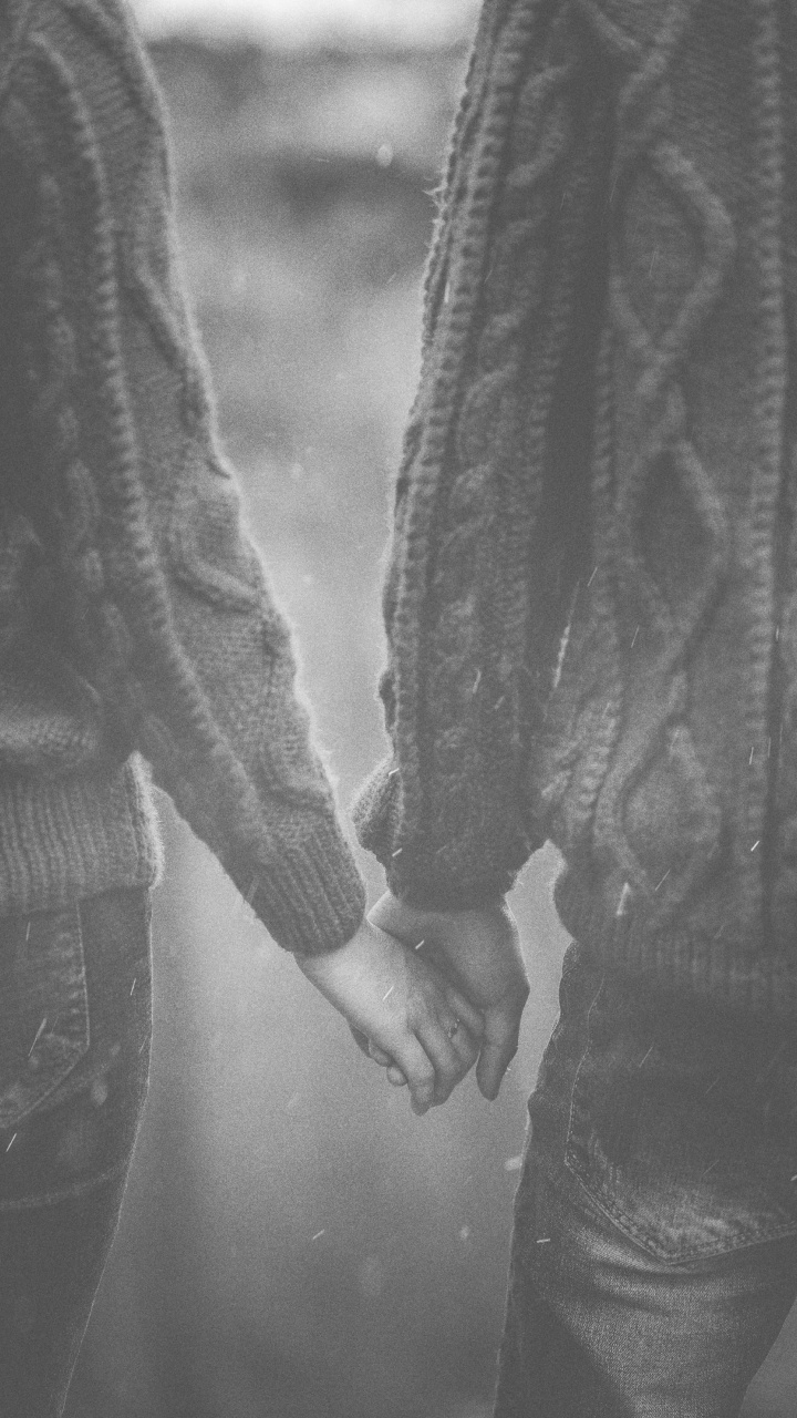 Обои белые, черный, держась за руки, жест, монохромный в разрешении 720x1280