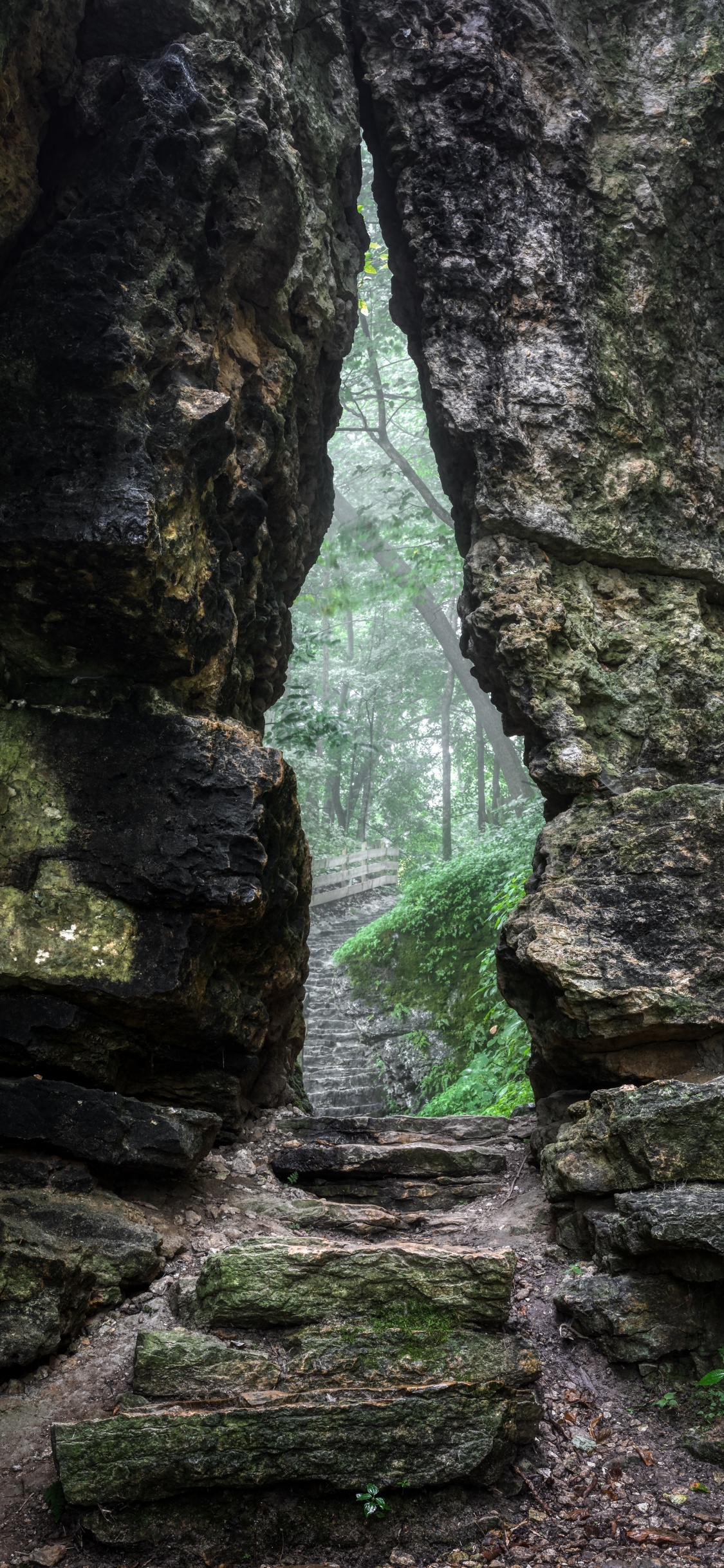 Обои формирование, вода, рок, природа, геология в разрешении 1125x2436