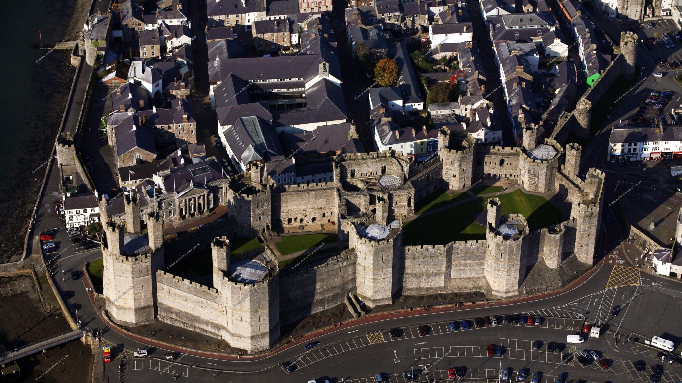 Обои Замок Карнарвон, замок, городской район, город, здание в разрешении 1366x768