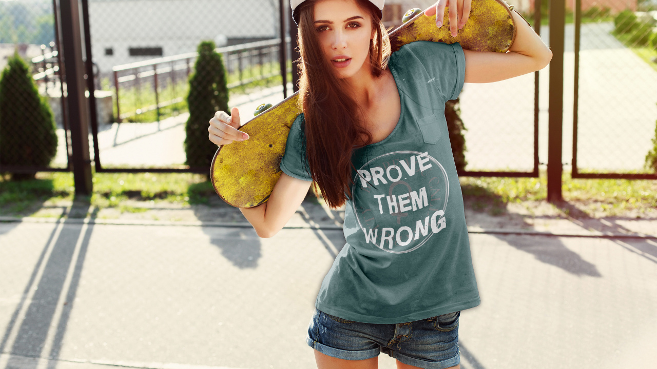 Обои джинсы, футболка, скейтборд, кеды, Жан короткие в разрешении 1280x720