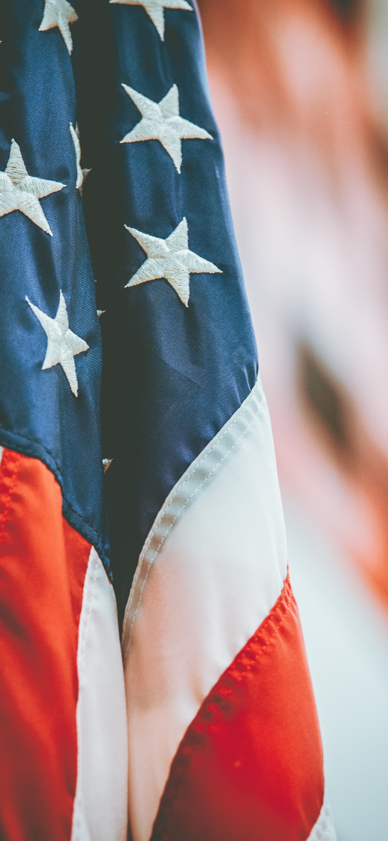 Обои флаг, красный цвет, флаг Соединенных Штатов, синий, платье в разрешении 1242x2688