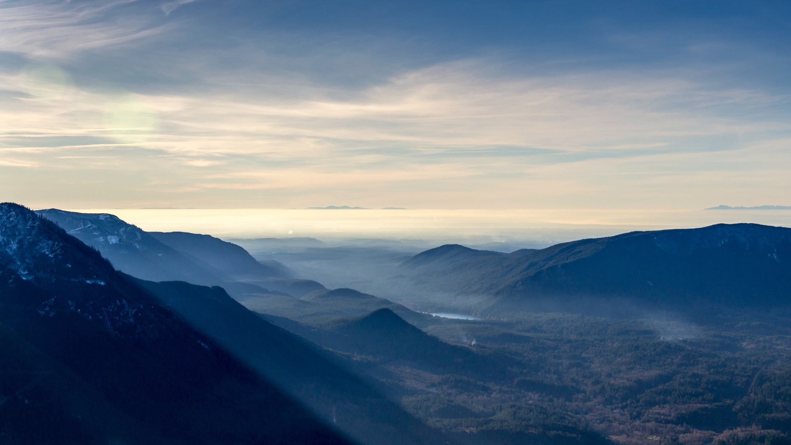 Обои горный рельеф, горный хребет, хребет, облако, нагорье в разрешении 2560x1440