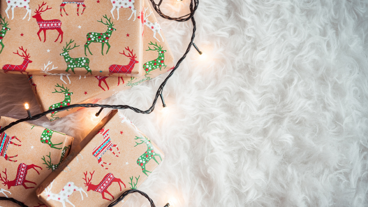 Обои Рождественский день, Рождественский подарок, праздник, елка, ткань в разрешении 1280x720