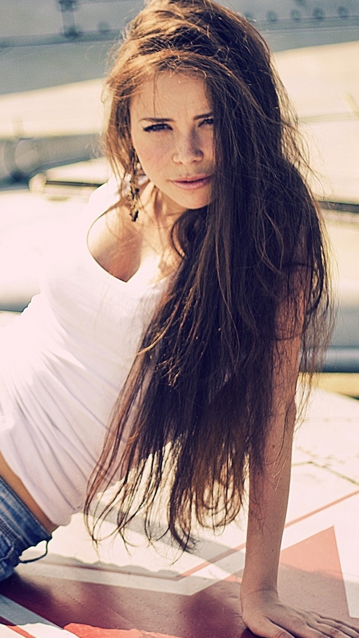 Обои волосы, красота, нога, человеческая нога, длинные волосы в разрешении 720x1280