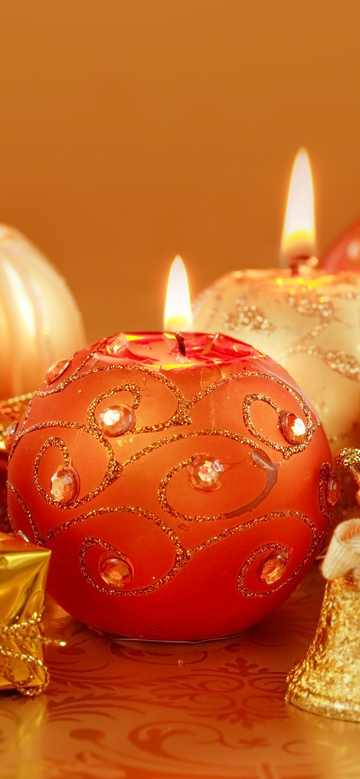 Обои Рождественский день, Новый год, свеча, натюрморт, освещение в разрешении 1242x2688