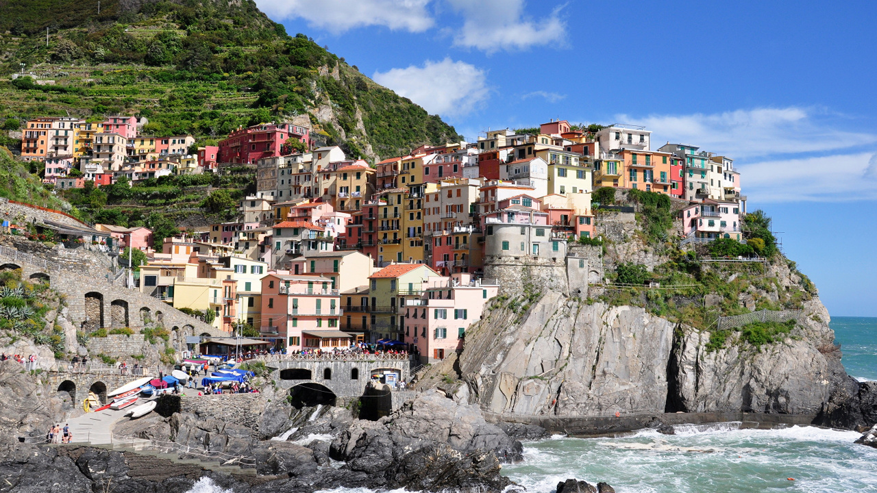 Обои городок, побережье, туризм, деревня, море в разрешении 1280x720