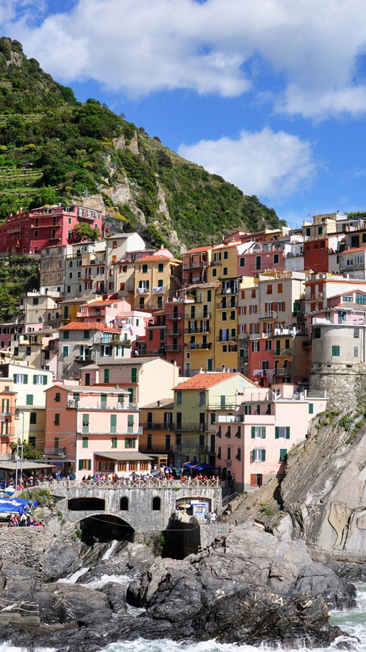 Обои городок, побережье, туризм, деревня, море в разрешении 750x1334