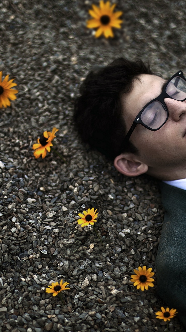 Обои технологии, очки, желтый, цветок, уход за зрением в разрешении 720x1280