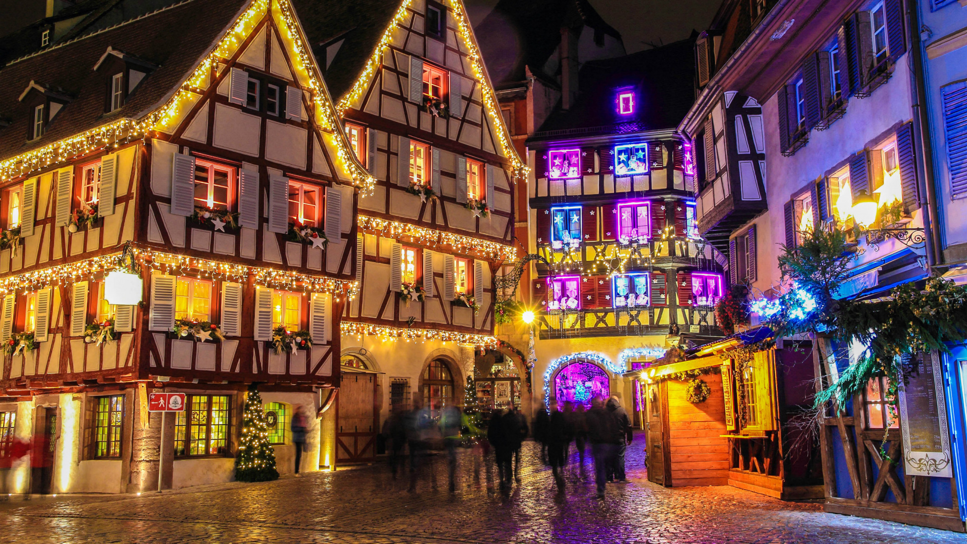 Обои Christkindelsmrik Страсбург, Рождественский рынок, Рождественский день, ночь, городок в разрешении 1920x1080
