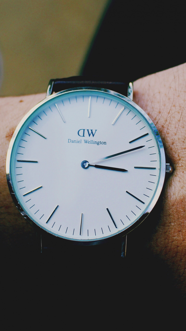 Обои Даниэль Веллингтон, часы, аналоговые часы, наручные, модный аксессуар в разрешении 750x1334