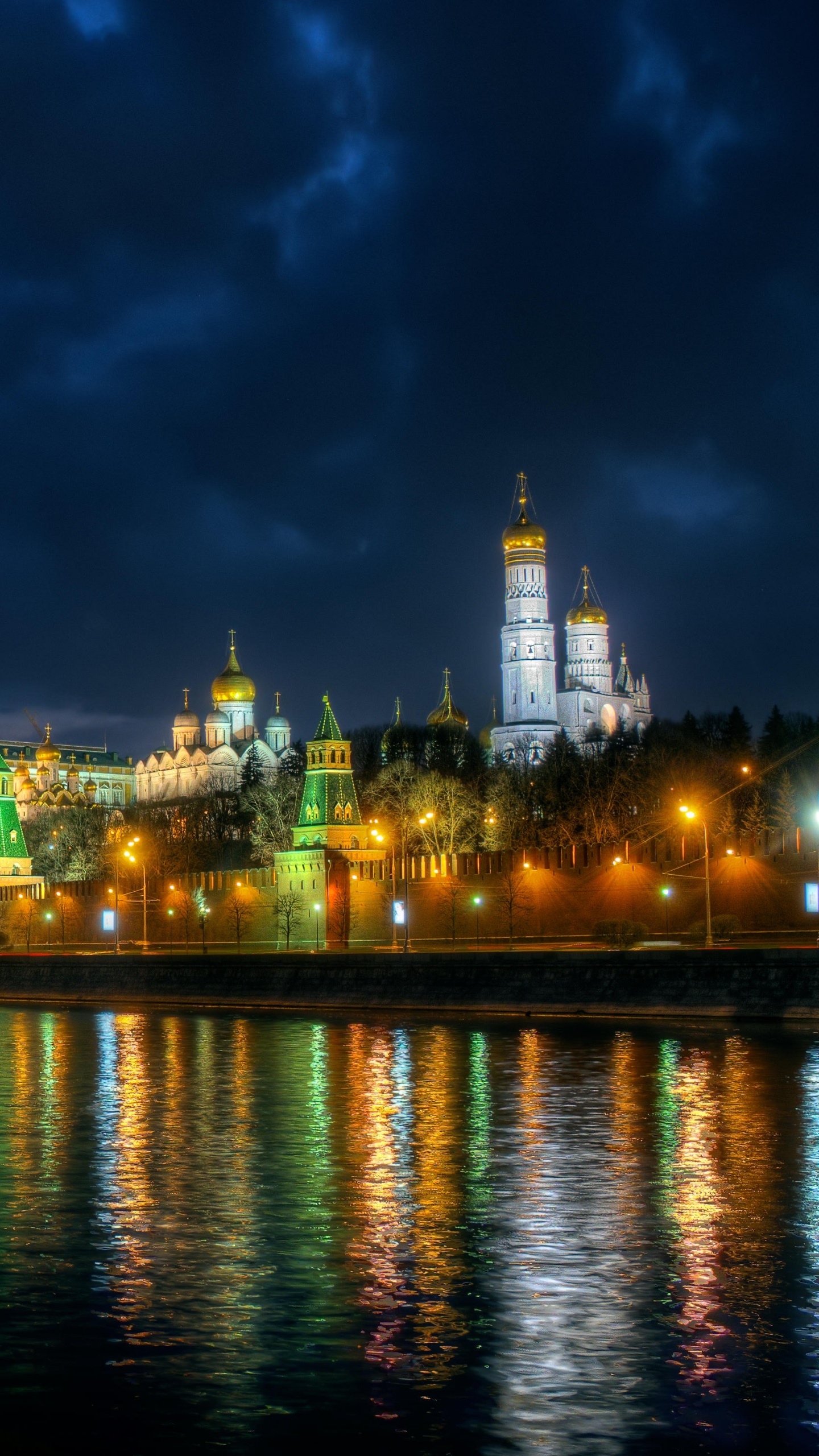 Обои Москва-река, ночь, ориентир, город, городской пейзаж в разрешении 1440x2560