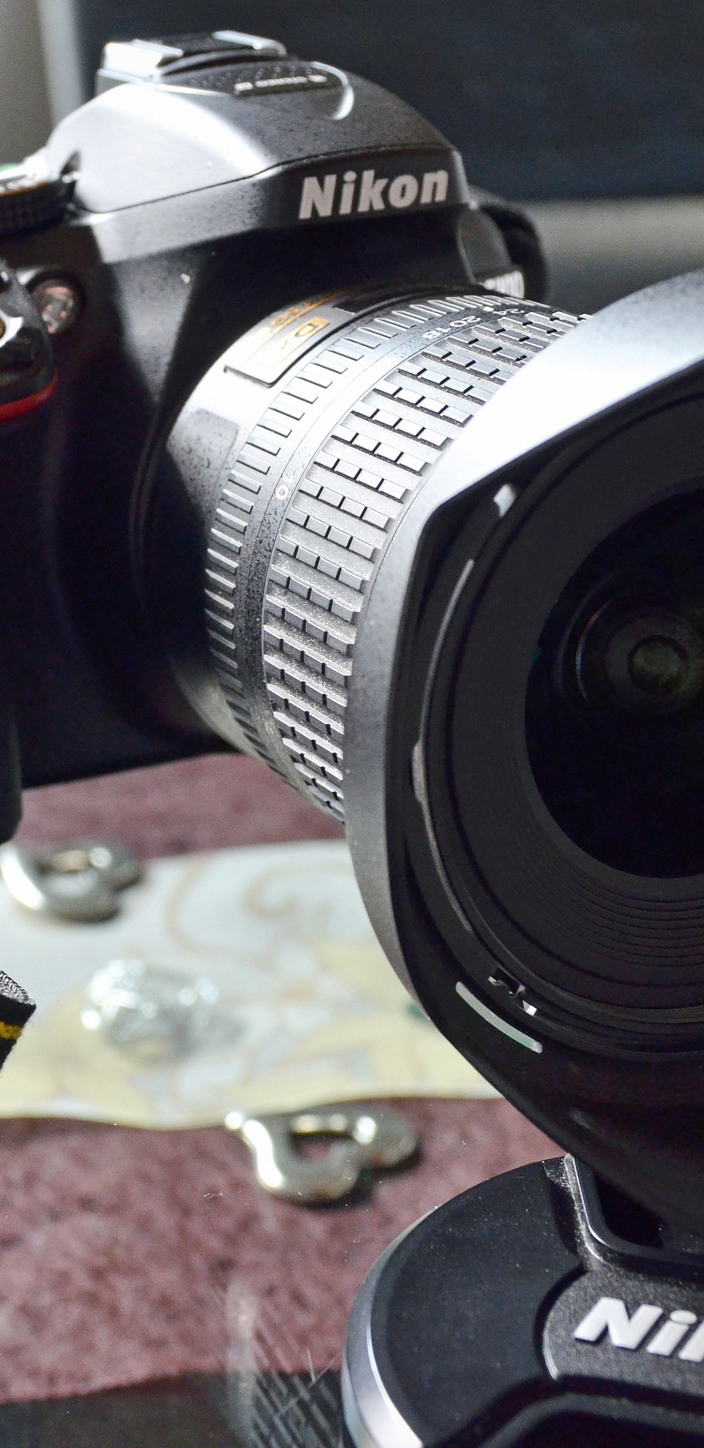 Обои Никон D5300 Камера, цифровые зеркальные, камера, Никон, оптика камеры в разрешении 1440x2960